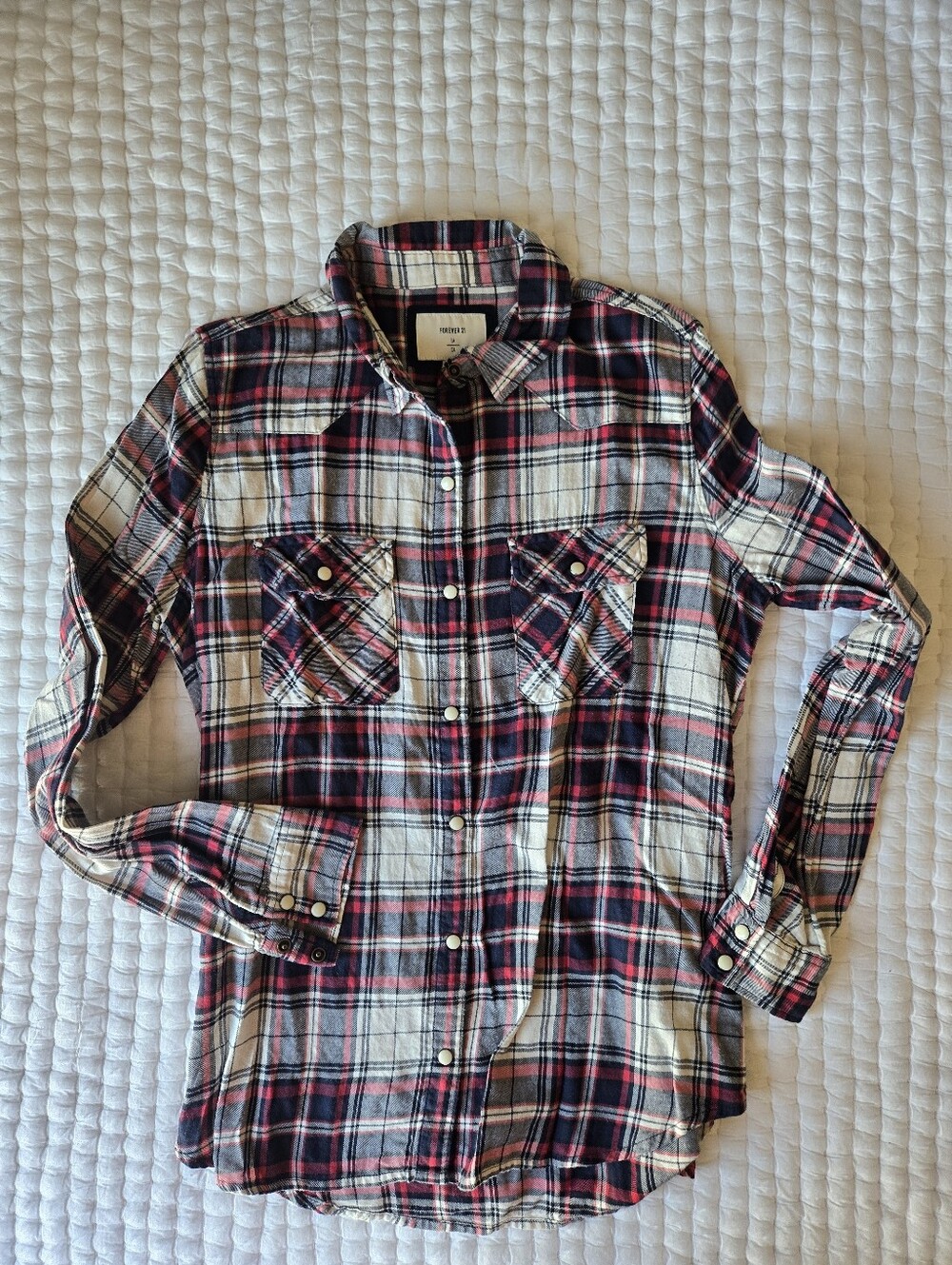 Forever 21 Women's Plaid Snap-Button Shirt in Navy, Red & Cream Size Large
